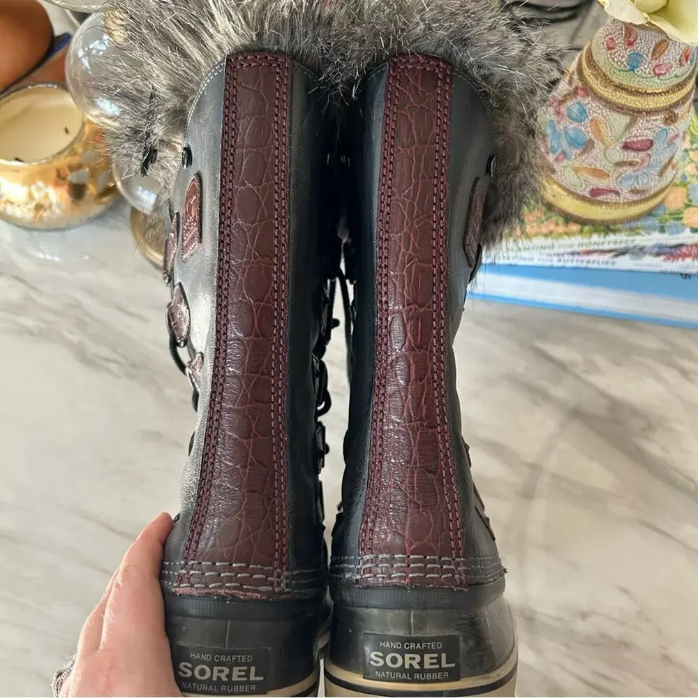 Sorel Joan of Arctic Black and Burgundy Embossed Alligator Leather Fur Boot